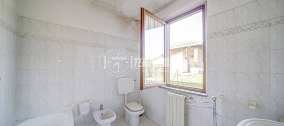 Casa de 2 dormitorios en Fagnano Olona, Italy No. 94044 19