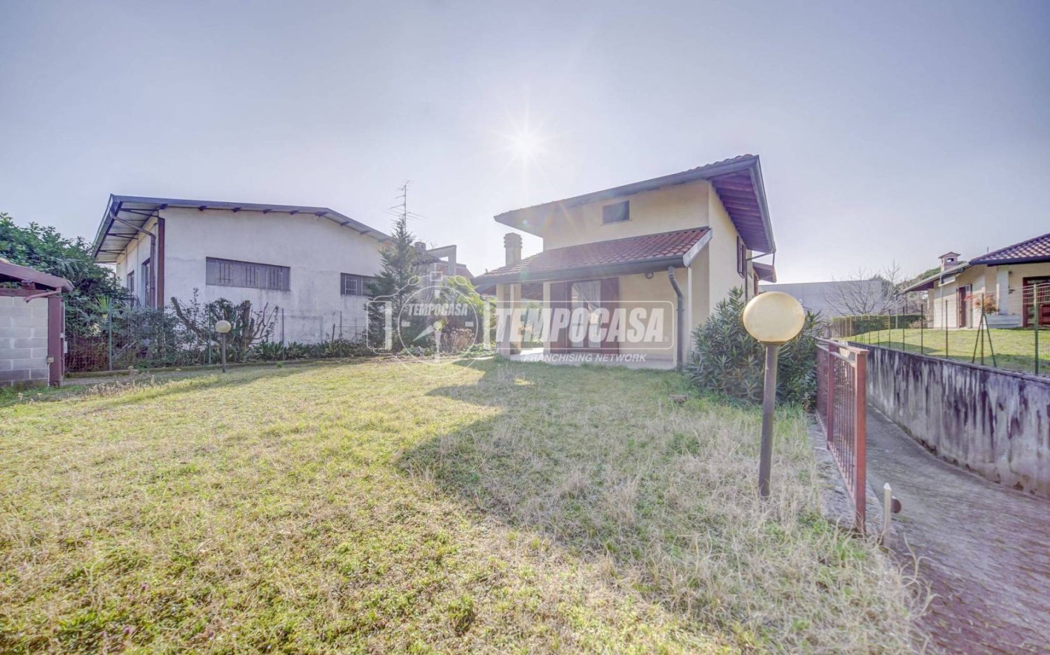 Casa de 2 dormitorios en Fagnano Olona, Italy No. 94044