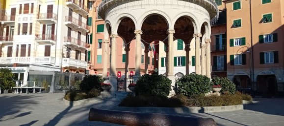 Apartamento de 4 dormitorios en Rapallo, Italy No. 379595 9
