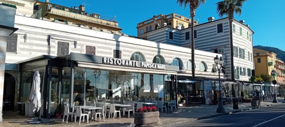 Apartamento de 4 dormitorios en Rapallo, Italy No. 379595 10