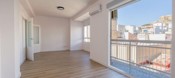 3 Schlafzimmer Wohnung in Alicante, Spain, Nr. 152867 3