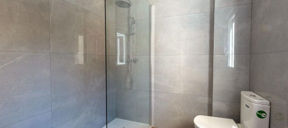 3 Schlafzimmer Wohnung in Alicante, Spain, Nr. 152867 30