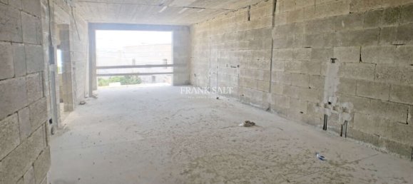 Lagerhaus in Zebbug, Malta, Nr. 13599 4