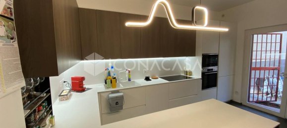 Apartamento de 3 habitaciónes en Modugno, Italy No. 17806 4