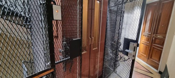 3 Schlafzimmer Wohnung in Genoa, Italy, Nr. 352409 28