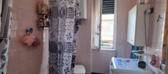 3 Schlafzimmer Wohnung in Genoa, Italy, Nr. 352409 11