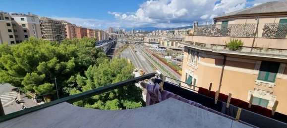 3 Schlafzimmer Wohnung in Genoa, Italy, Nr. 352409 24