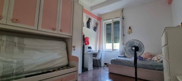 3 Schlafzimmer Wohnung in Genoa, Italy, Nr. 352409 16