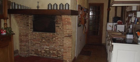 3 bedrooms House in Precy-Saint-Martin, France No. 70132 2