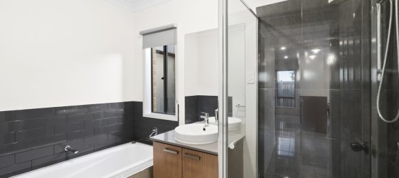 3 bedrooms House in Tarneit, Australia No. 801 10