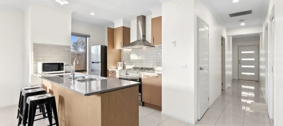 3 bedrooms House in Tarneit, Australia No. 801 6