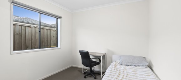 3 bedrooms House in Tarneit, Australia No. 801 11