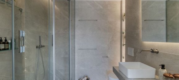 3 bedrooms Penthouse in La Quinta, Spain No. 186036 16