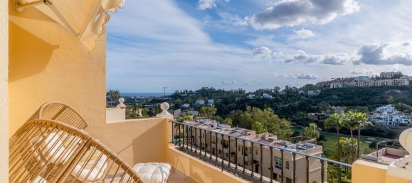 3 bedrooms Penthouse in La Quinta, Spain No. 186036 21