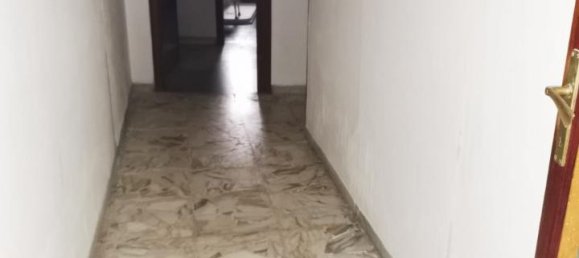 4-Zimmer Wohnung in Catanzaro, Italy, Nr. 108923 2