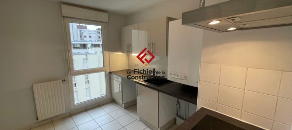 3 bedrooms Apartment in Grenoble, France No. 243678 12