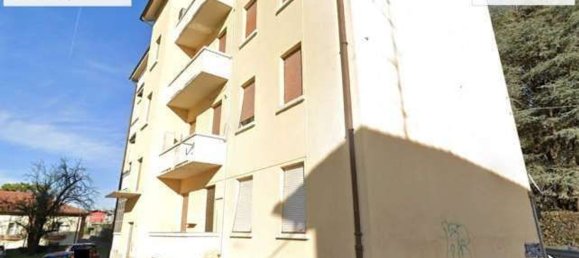 4 bedrooms Apartment in Malnate, Italy No. 359539 3