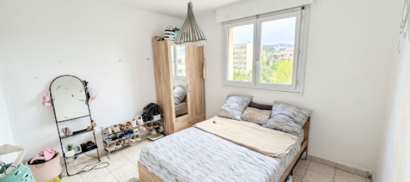 3 bedrooms Apartment in Marseille, France No. 325672 3