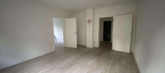 1 bedroom Apartment in Solingen, Germany No. 47443 4
