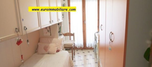 Квартира с 4 спальнями в Пинето, Италия № 365033 15