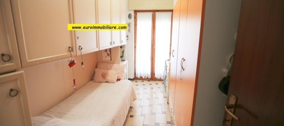 Квартира с 4 спальнями в Пинето, Италия № 365033 17