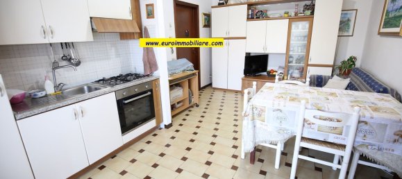 Квартира с 4 спальнями в Пинето, Италия № 365033 7