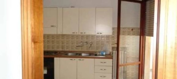 4 bedrooms Apartment in Perugia, Italy No. 352777 2