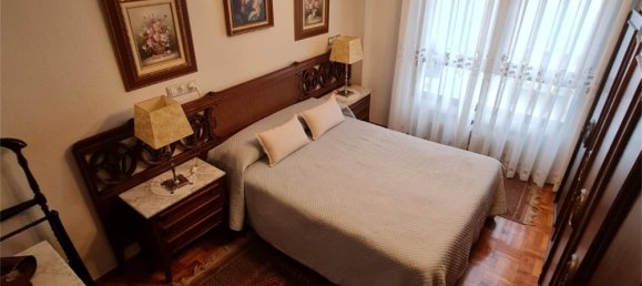 4 غرف نوم شقة في Oviedo, Spain رقم 165973 3