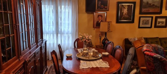 4 غرف نوم شقة في Oviedo, Spain رقم 165973 8