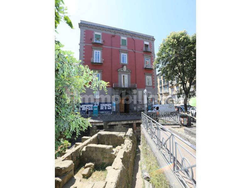 5 rooms Penthouse in Naples, Italy No. 285864