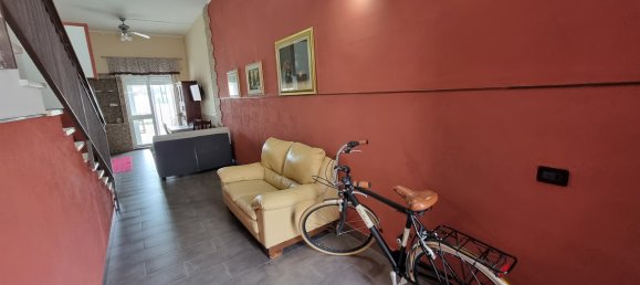 4غرفة منزل في Taranto, Italy رقم 39796 3