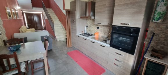 4غرفة منزل في Taranto, Italy رقم 39796 6