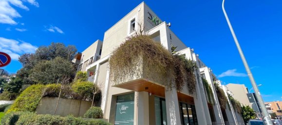 2 bedrooms Villa in San Benedetto del Tronto, Italy No. 61207 3