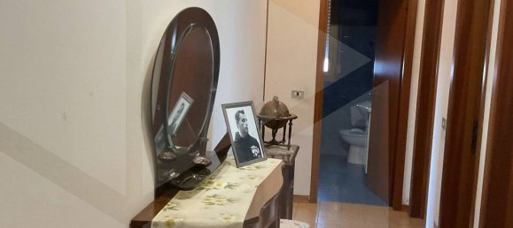 5-salle Appartement à Castello d'Argile, Italy No. 17880 20