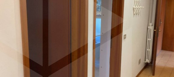 5-salle Appartement à Castello d'Argile, Italy No. 17880 8