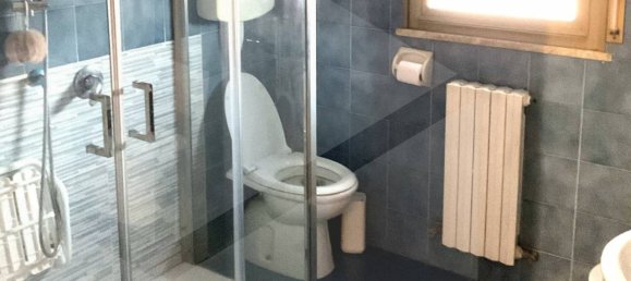 5-salle Appartement à Castello d'Argile, Italy No. 17880 10