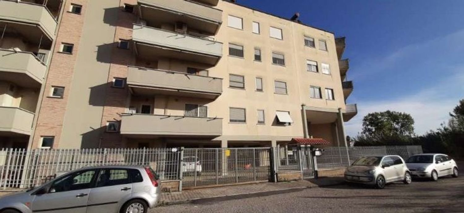 2غرفة شقة في Nettuno, Italy رقم 2155