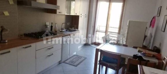 Apartamento de 2 dormitorios en Carrara, Italy No. 27369 3