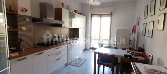 Apartamento de 2 dormitorios en Carrara, Italy No. 27369 4