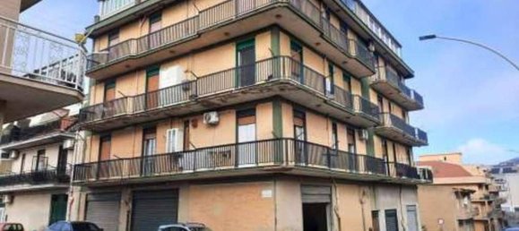 5 rooms Apartment in Canicattì, Italy No. 257910 2