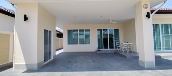 Moradia T3 em Bang Lamung, Thailand N.º 33465 3