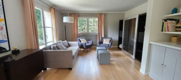 5 bedrooms House in Montmorency, France No. 360343 3