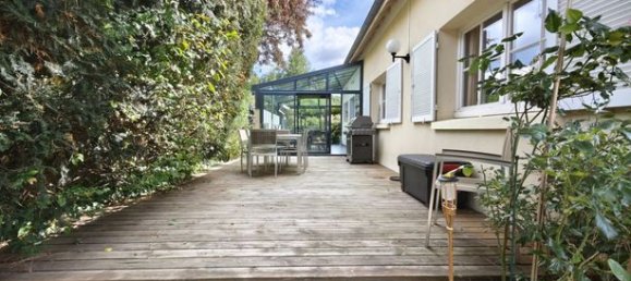 5 bedrooms House in Montmorency, France No. 360343 9