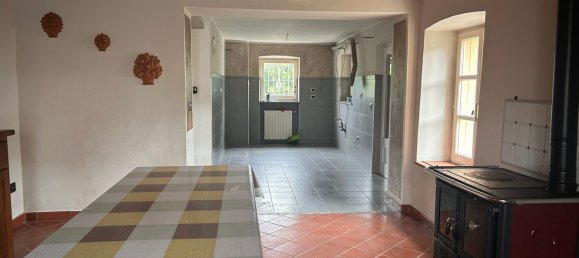 8 bedrooms House in Castagnole delle Lanze, Italy No. 380154 11