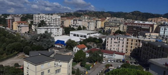 2 Schlafzimmer Wohnung in Catanzaro, Italy, Nr. 300392 2