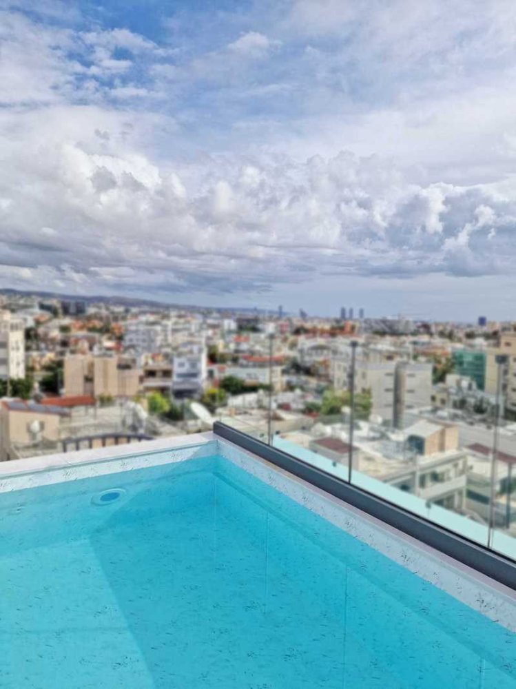 3 bedrooms Penthouse in Mesa Geitonia, Cyprus No. 11063