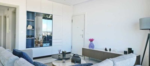 3 bedrooms Penthouse in Mesa Geitonia, Cyprus No. 11063 8