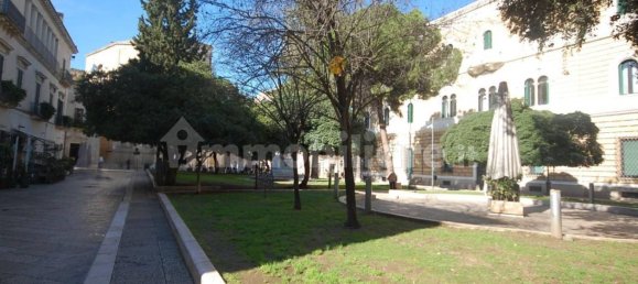 Propriété commerciale à Lecce, Italy 247m² No. 313499 3