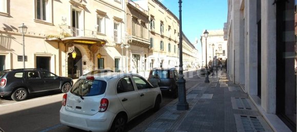 Propriété commerciale à Lecce, Italy 247m² No. 313499 7