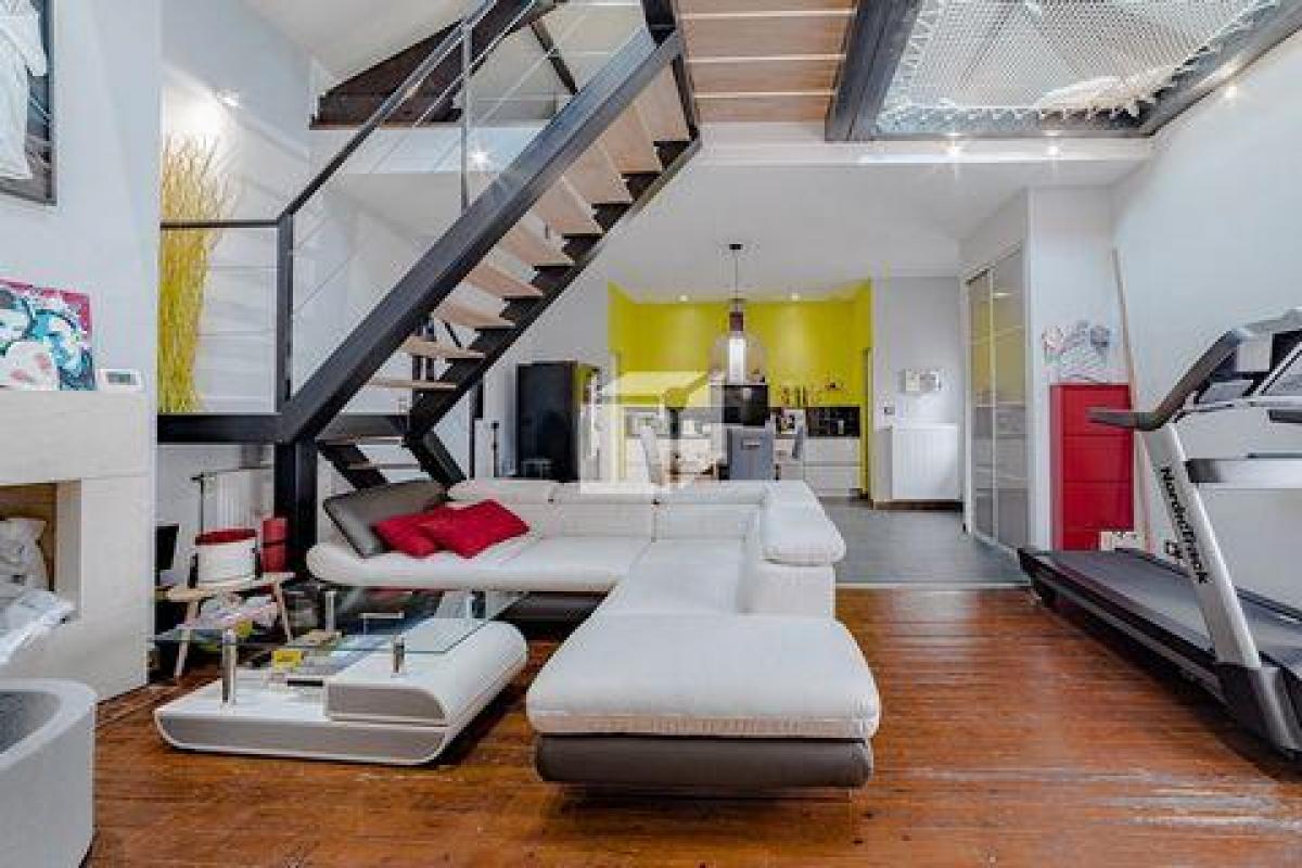 Fábrica T2 em Limoges, France N.º 19701